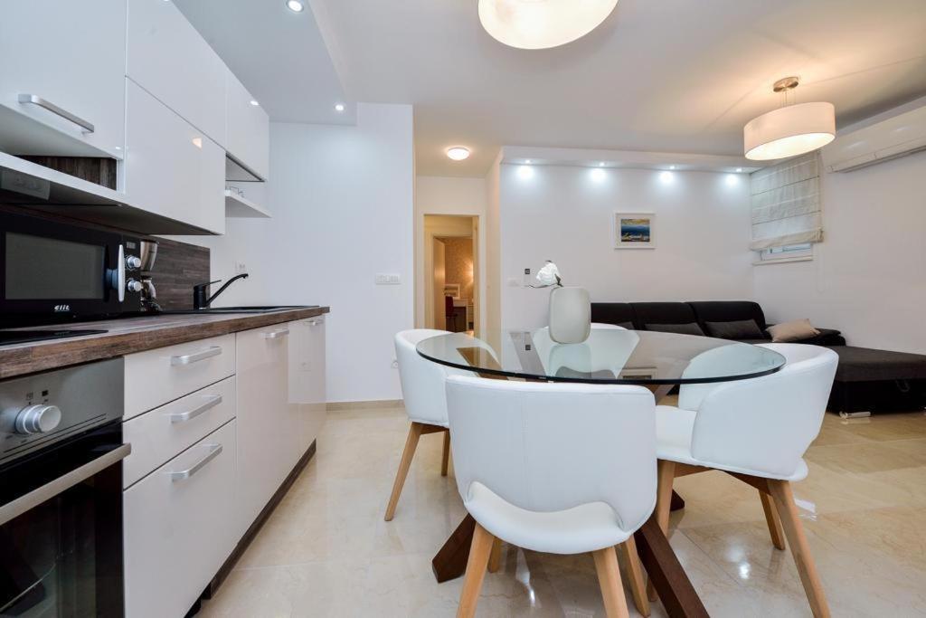 Luxury Apartment Arta-2 With Heated Pool And Jacuzzi Bibinje Exteriér fotografie